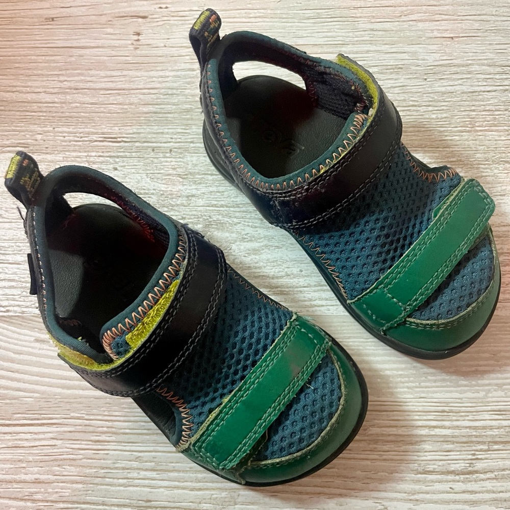 TEVA - HURRICANE SEEKADO - Toddler Size 7